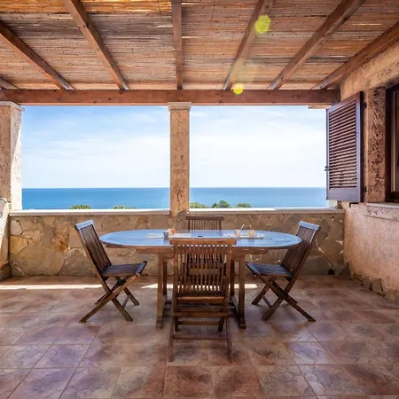 Guesthost - Beda House Porto Corallo