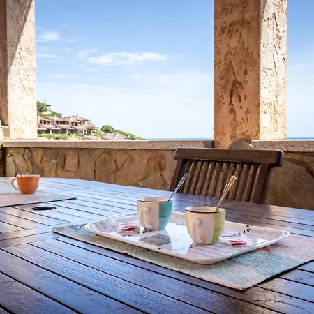 Guesthost - Beda House *