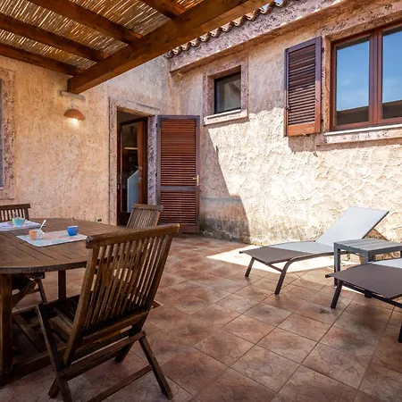 Guesthost - Beda House