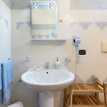 Guesthost - Beda House *
