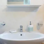 Guesthost - Beda House Διαμέρισμα