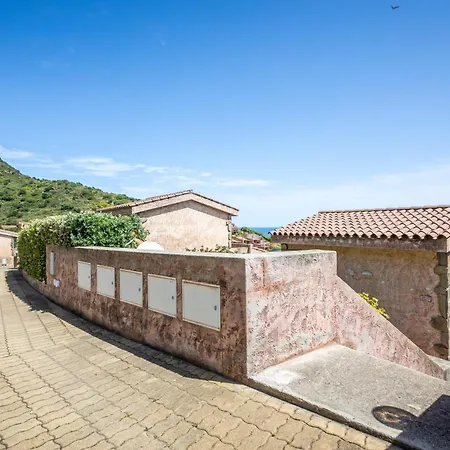 Guesthost - Beda House Lägenhet Porto Corallo