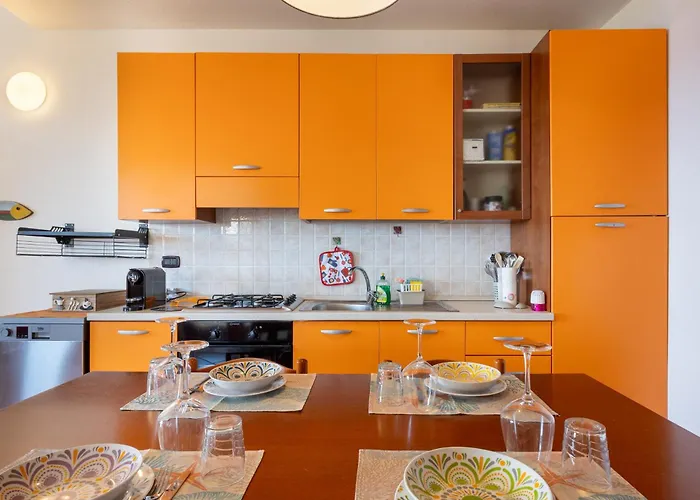 Guesthost - Beda House *